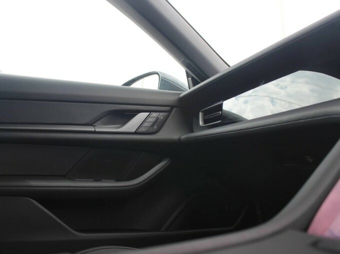 Porsche Taycan 4S #39