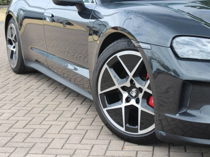 Porsche Taycan 4S #11