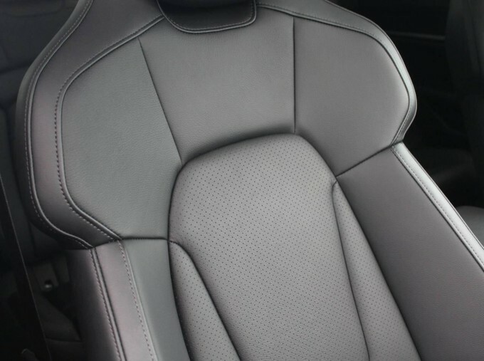Porsche Taycan 4S #25
