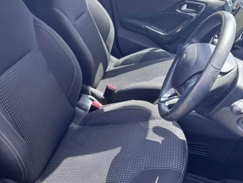 Peugeot 208 1.2 208 Tech Black #3