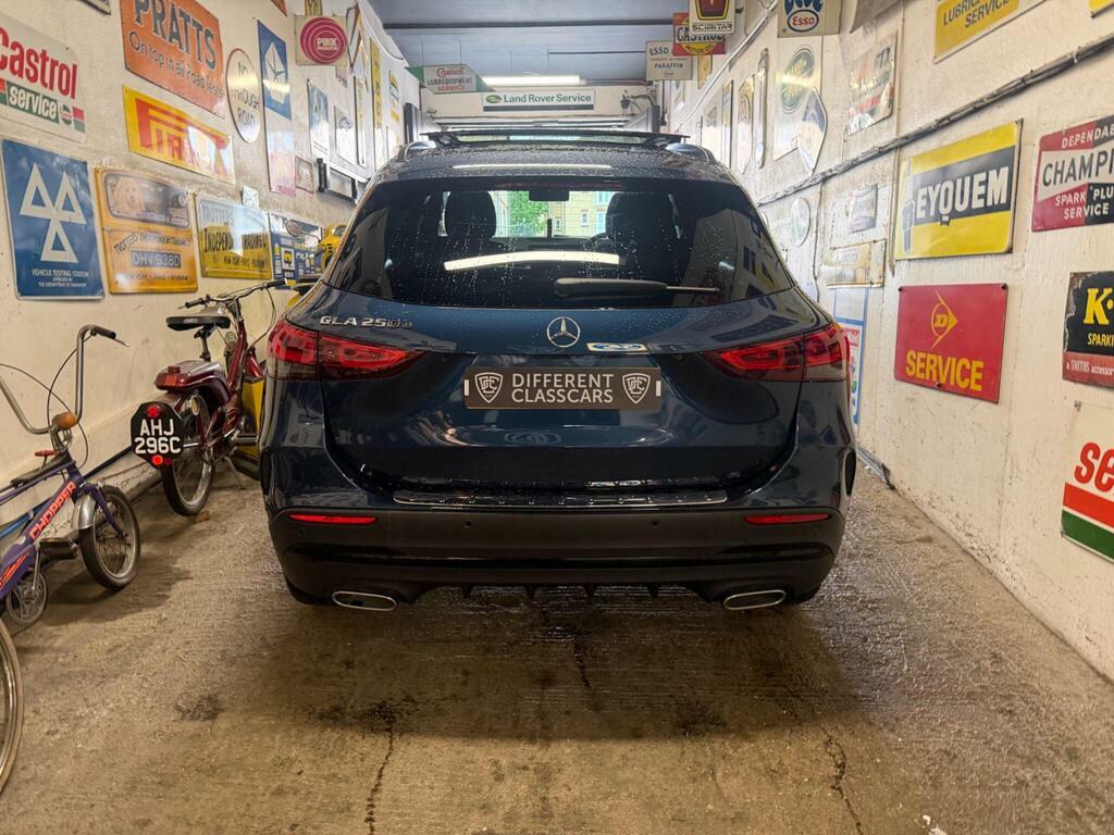 Mercedes-Benz GLA Class 1.3 Gla250e 15.6Kwh Amg Line Night Edition Premiu Blue #3