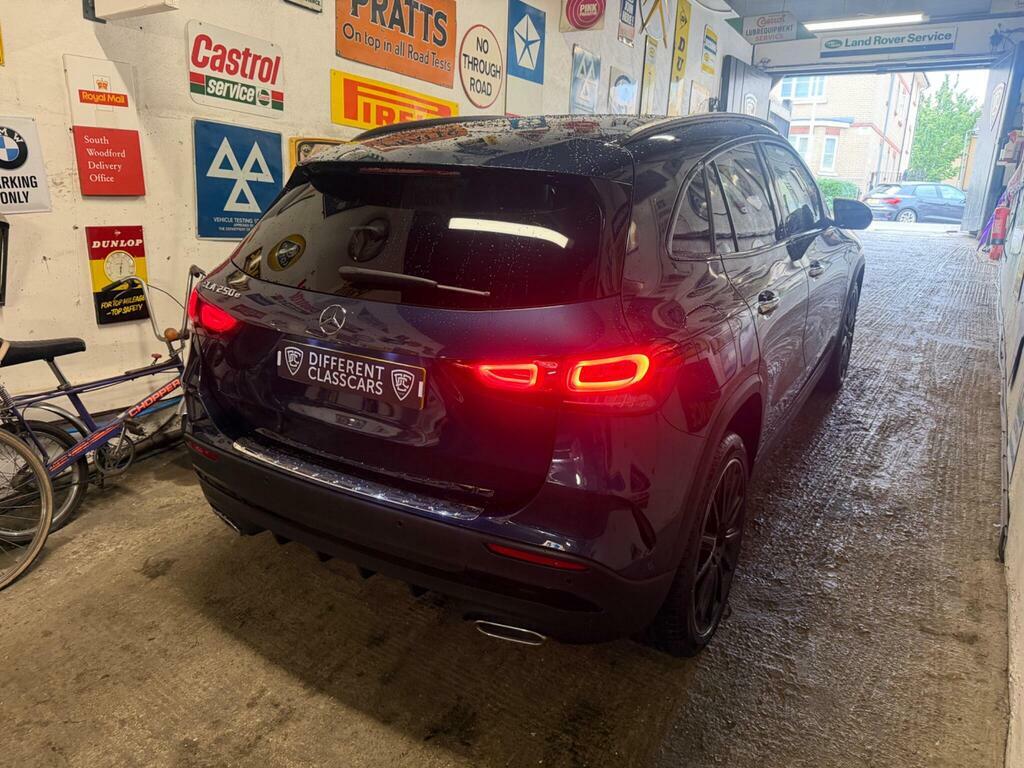 Mercedes-Benz GLA Class 1.3 Gla250e 15.6Kwh Amg Line Night Edition Premiu Blue #5
