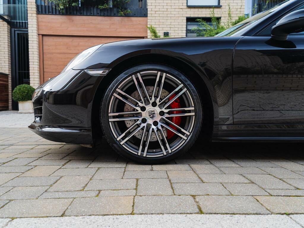 Porsche 911 Automatic White #38