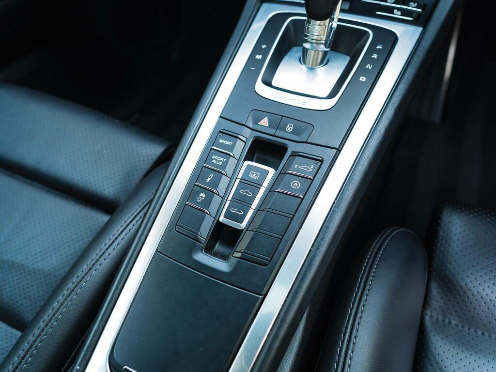 Porsche 911 Automatic White #20