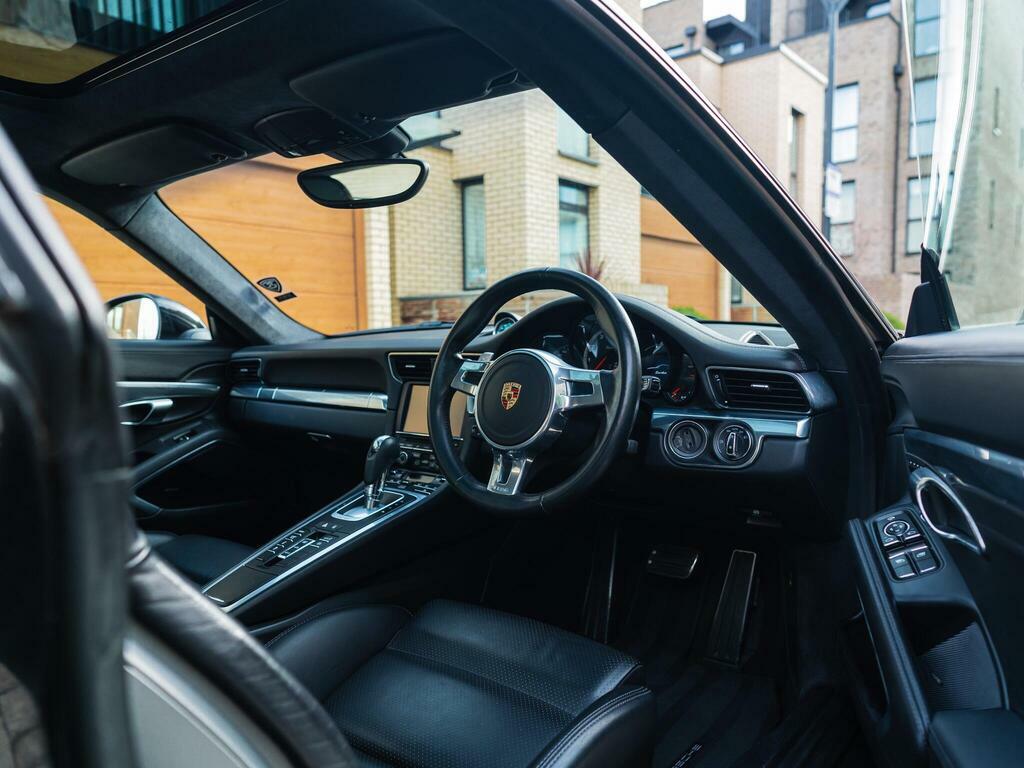 Porsche 911 Automatic White #9