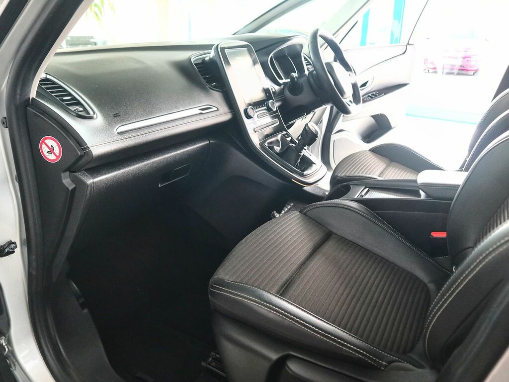 Renault Grand Scenic 1.5 Dynamique S Nav Dci Black #4