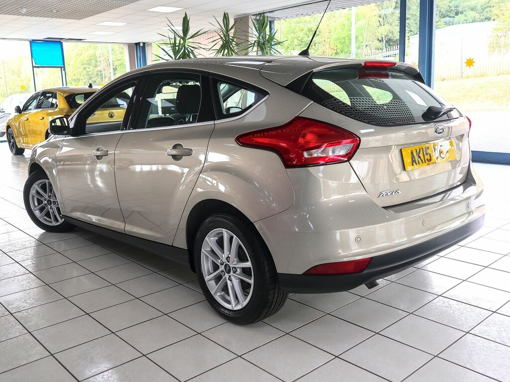 Ford Focus 1.5 Zetec Tdci Silver #2