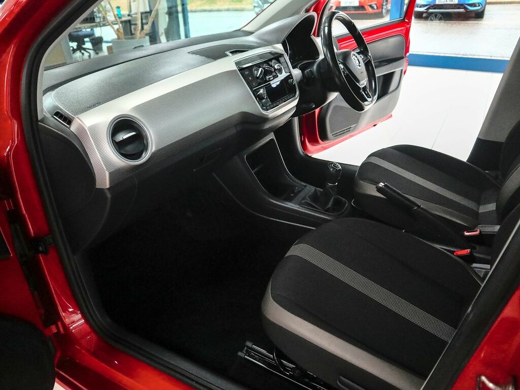 Volkswagen Up 1.0 Move Up Hatchback Red #4