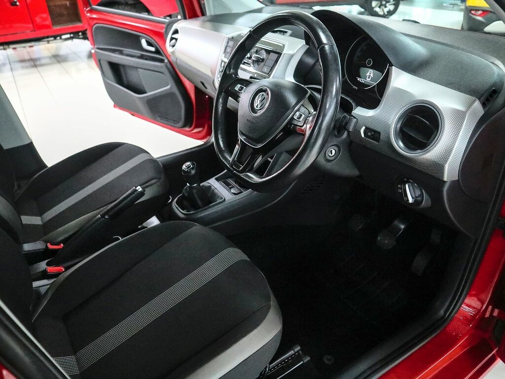 Volkswagen Up 1.0 Move Up Hatchback Red #3