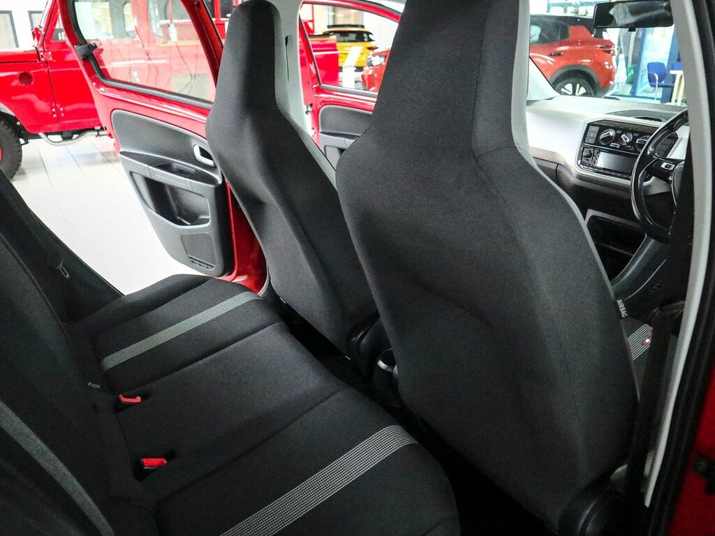 Volkswagen Up 1.0 Move Up Hatchback Red #18