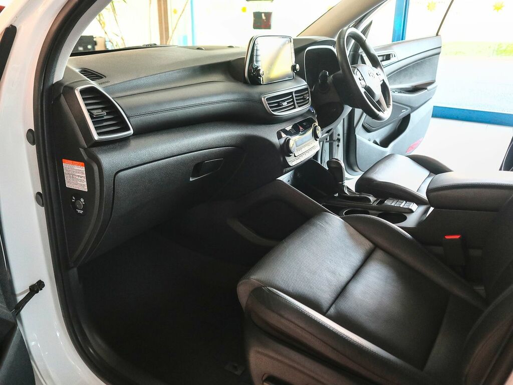 Hyundai Tucson Premium Se Crdi Mhev 4Wd White #4