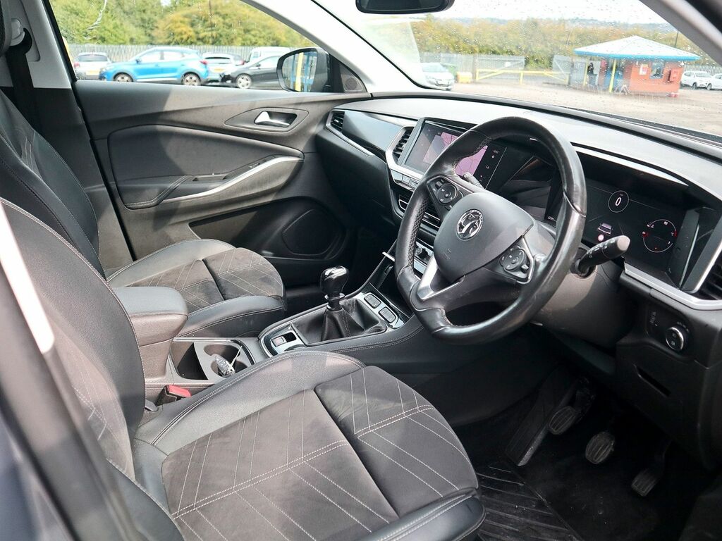 Vauxhall Grandland Ultimate Turbo Grey #3