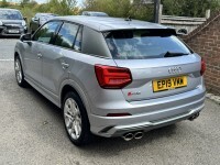 Audi SQ2 2L Null White #21