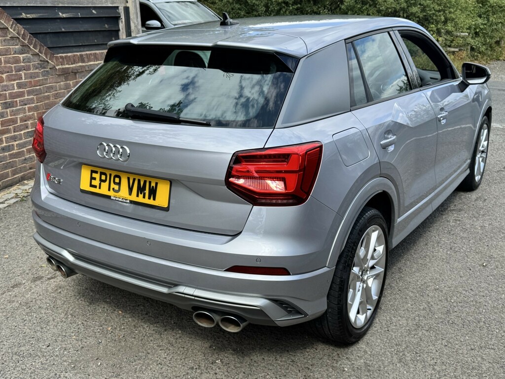 Audi SQ2 2L Null White #6