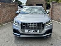 Audi SQ2 2L Null White #22