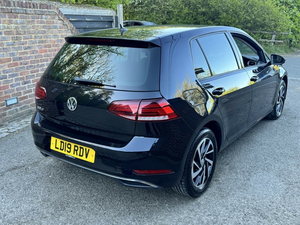 Volkswagen Golf Hatchback 1.5 Tsi Evo Match 201919 LD19RDV Black #4