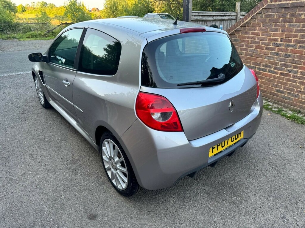 Renault Clio Initiale Gold #27