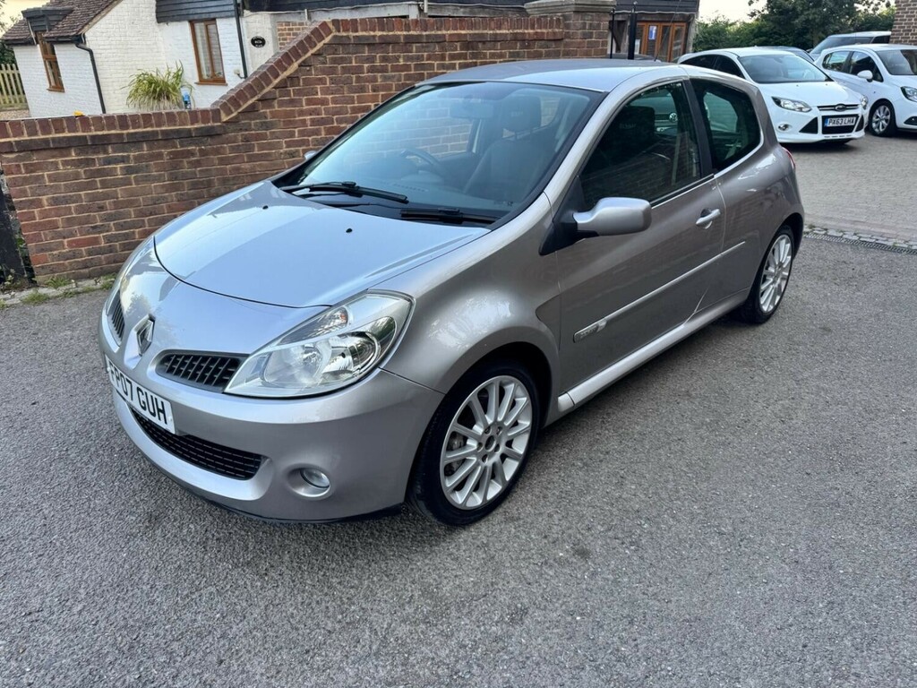 Renault Clio Initiale Gold #25