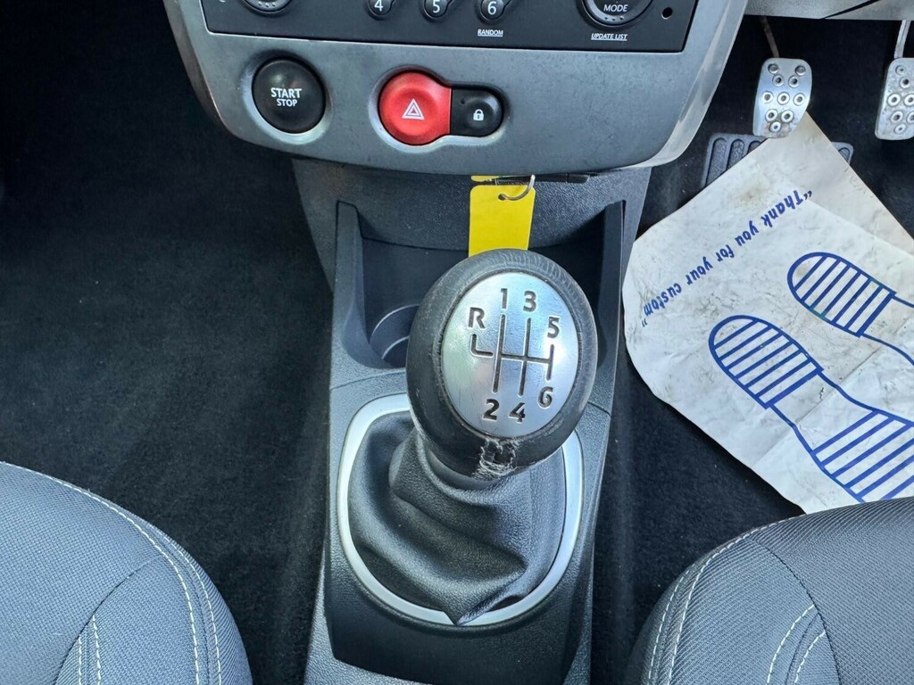 Renault Clio Initiale Gold #13
