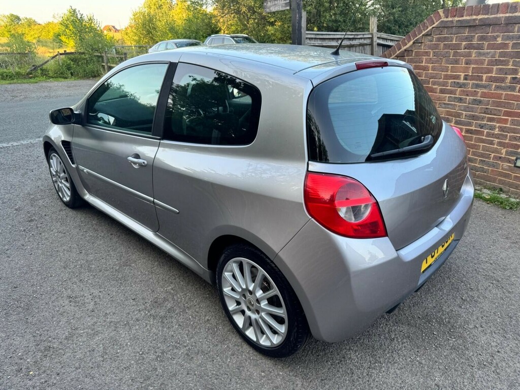 Renault Clio Initiale Gold #28