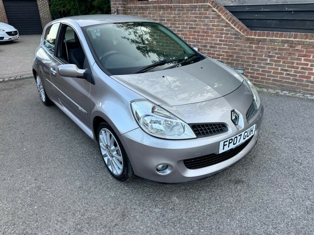 Renault Clio Initiale Gold #26