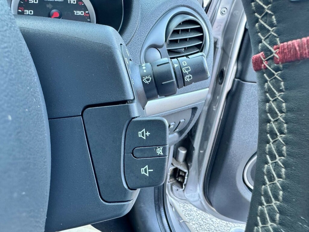 Renault Clio Initiale Gold #12