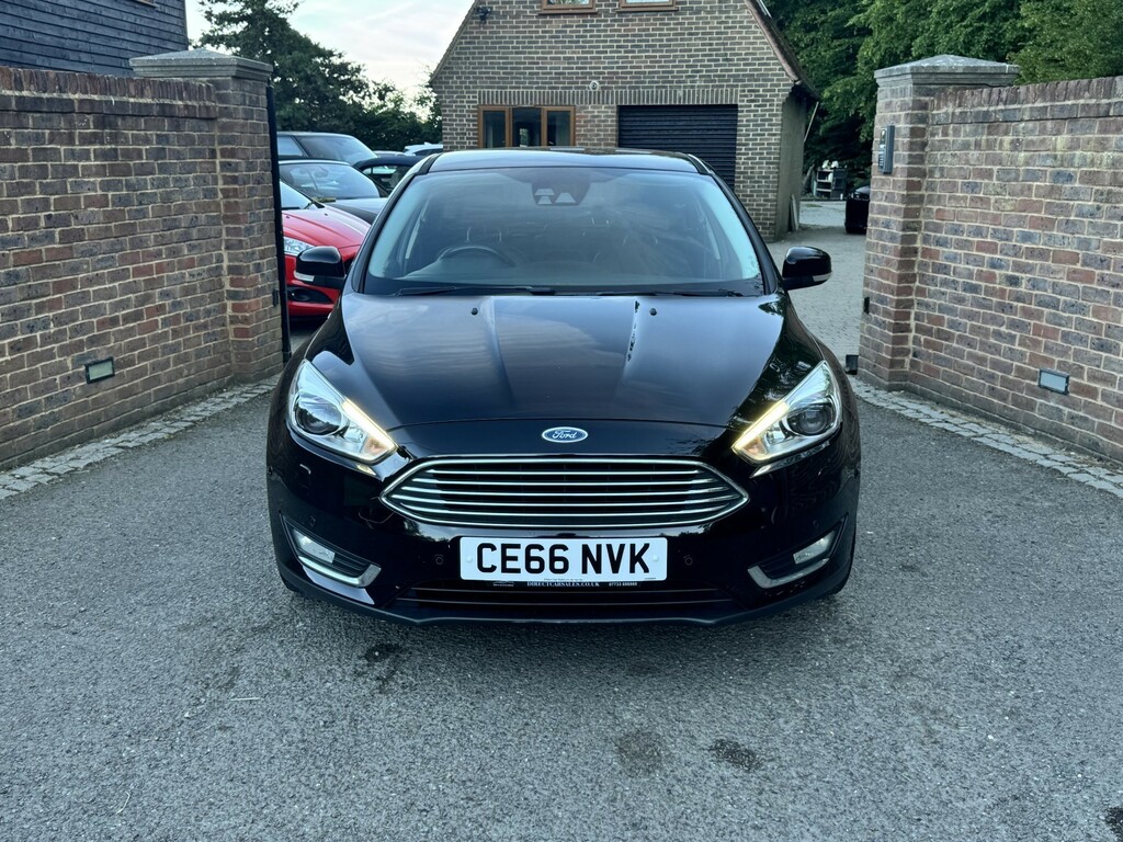 Ford Focus Hatchback 1.0 T Ecoboost Titanium X 201666 CE66NVK Black #2