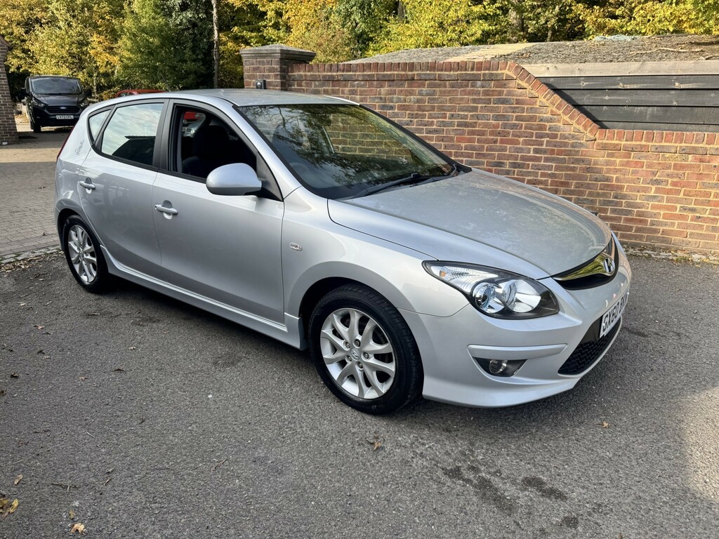 Hyundai I30 Hatchback 1.6 Crdi Comfort 201060 Silver