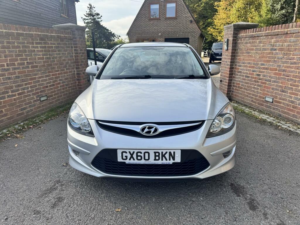 Hyundai I30 Hatchback 1.6 Crdi Comfort 201060 GX60BKN Silver #2