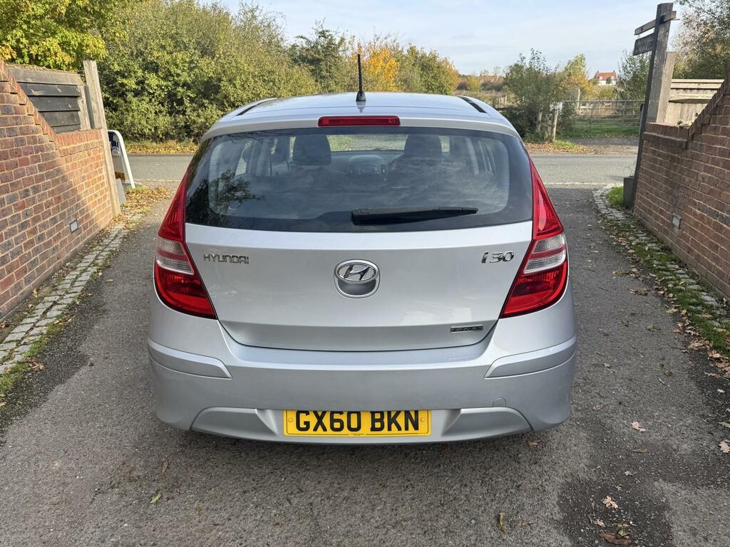 Hyundai I30 Hatchback 1.6 Crdi Comfort 201060 GX60BKN Silver #5