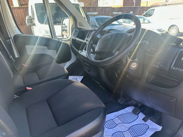 Peugeot Boxer 2.0 Bluehdi 335 Professional Panel Van White #20