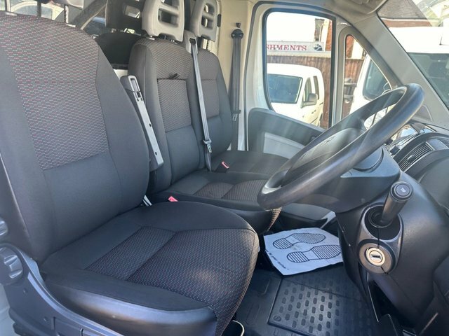 Peugeot Boxer 2.0 Bluehdi 335 Professional Panel Van White #8
