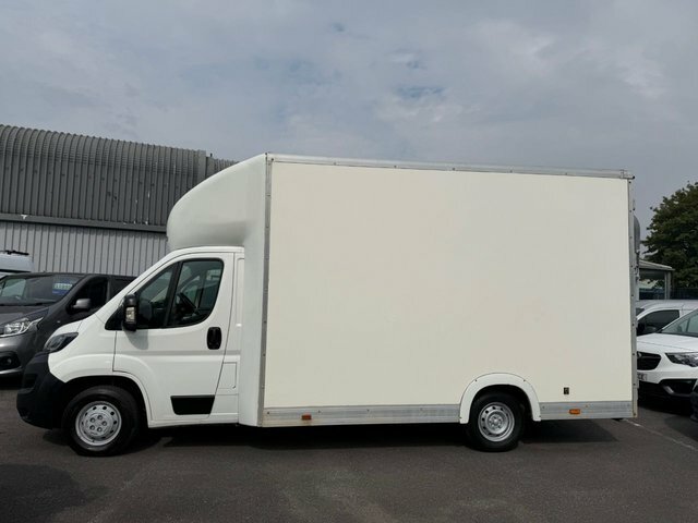 Peugeot Boxer 2.0 Bluehdi Luton 335 White #4