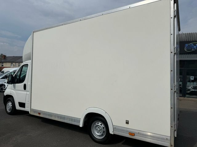 Peugeot Boxer 2.0 Bluehdi Luton 335 White #3