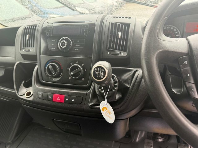 Peugeot Boxer Panel Van White #9