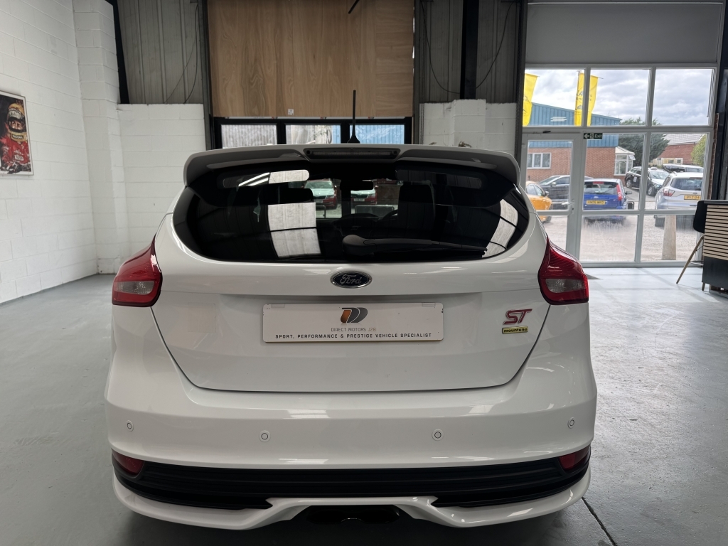 Ford Focus 2.0 St-3 LL17LEF White #4