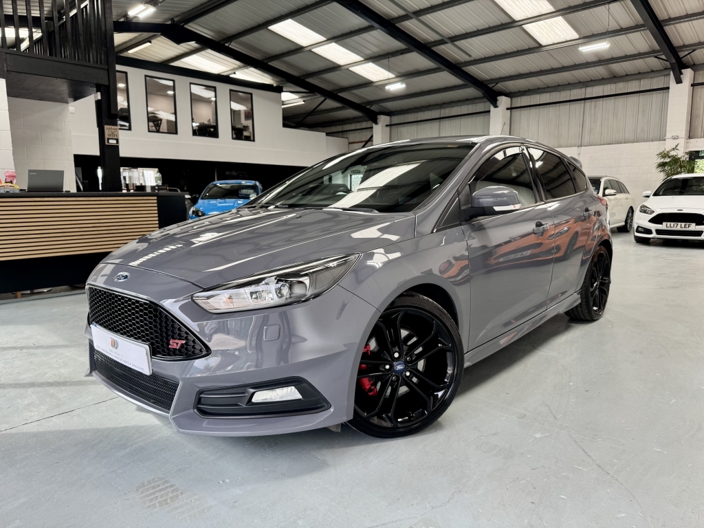 Ford Focus 2.0 St-3 AO16ZVU Grey