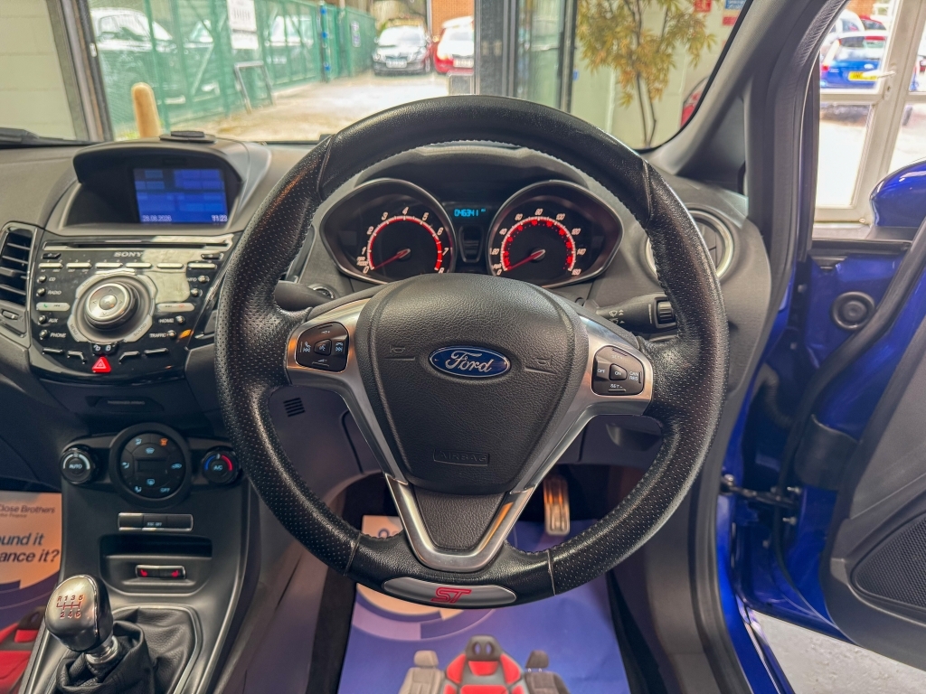 Ford Fiesta 1.0 Ecoboost Zetec White #24