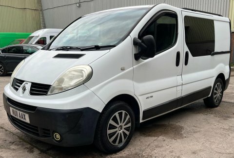 Renault Trafic Mpv Silver #21