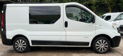 Renault Trafic Mpv Silver #6