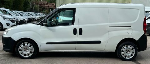 Fiat Doblo Panel Van White #19