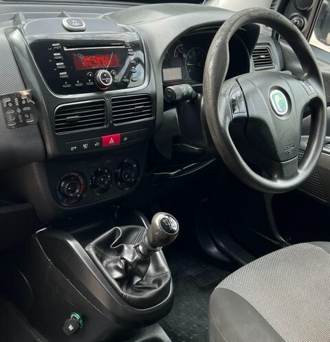 Fiat Doblo Panel Van White #40