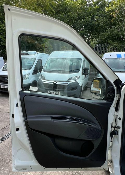 Fiat Doblo Panel Van White #36
