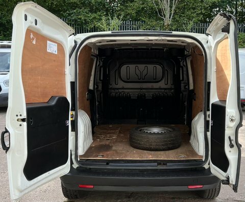 Fiat Doblo Panel Van White #14