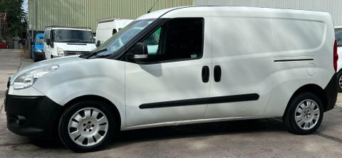 Fiat Doblo Panel Van White #22