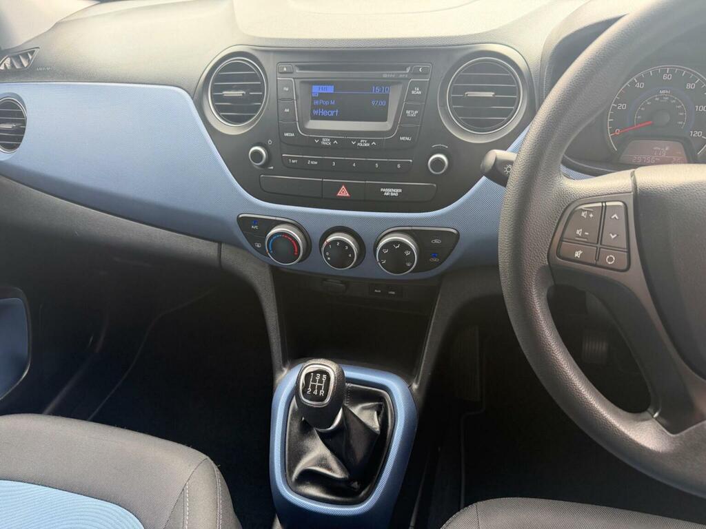Hyundai I10 1.2 Se Euro 5 YA66KZH Grey #4