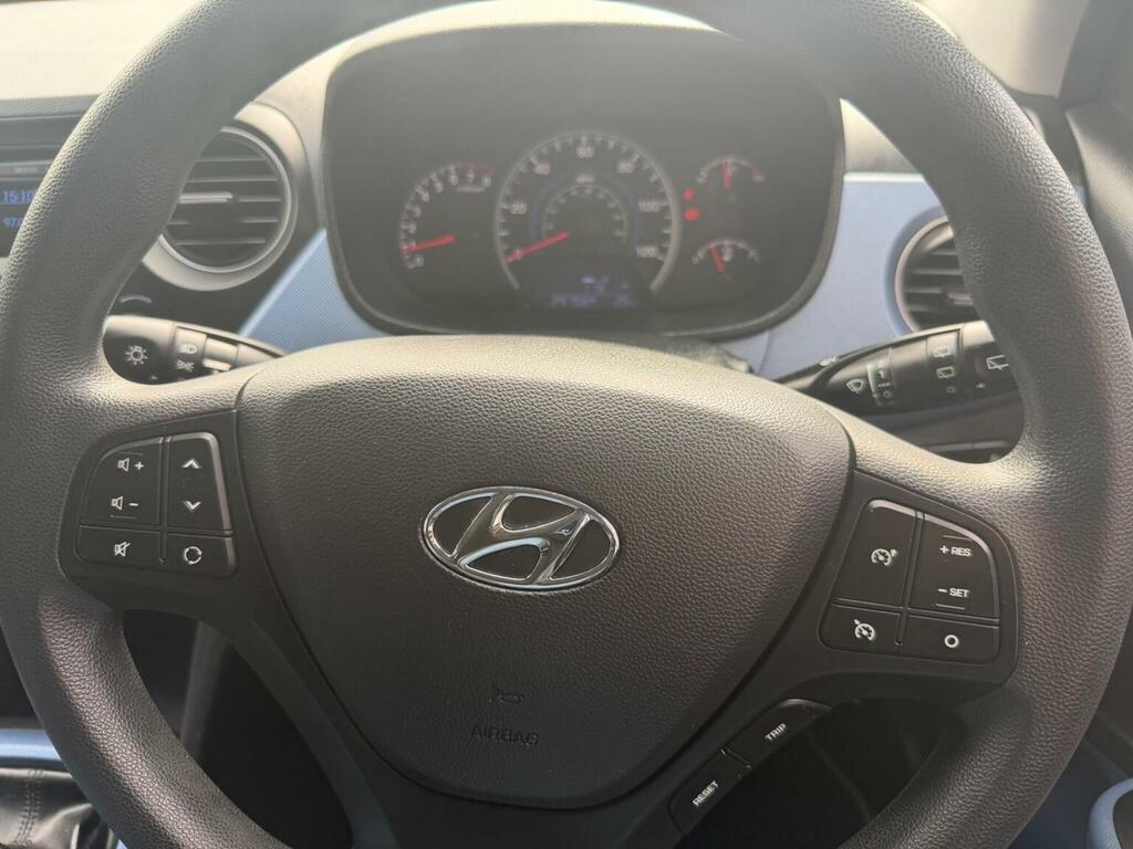 Hyundai I10 1.2 Se Euro 5 YA66KZH Grey #3