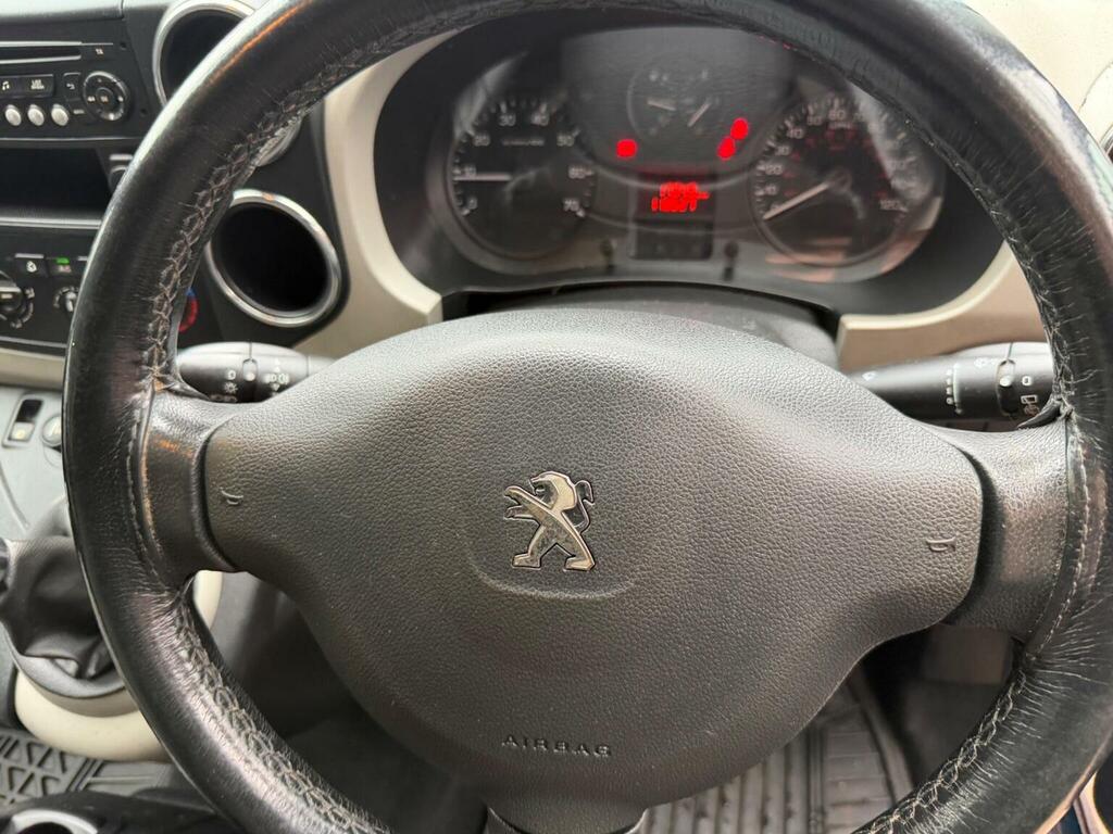 Peugeot Partner Tepee Mpv 1.6 Hdi Tepee Outdoor 201414 Blue #3