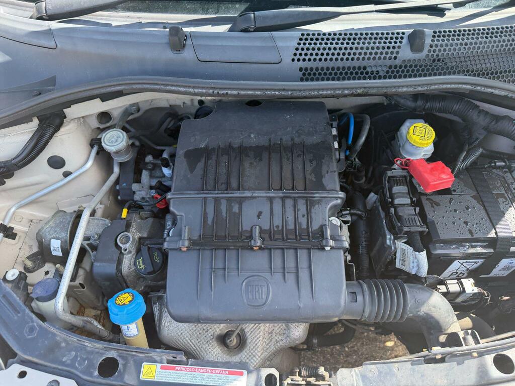 Fiat 500 Hatchback Multijet Blue #32