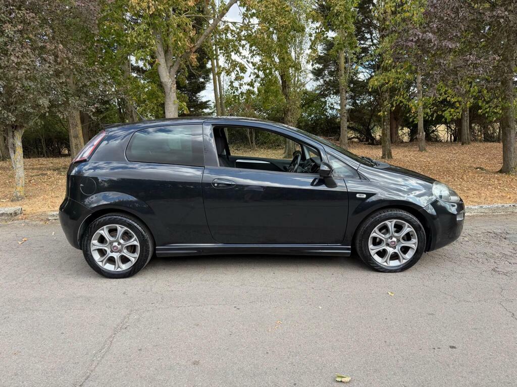 Fiat Punto 1.4 Gbt Euro 6 S S Black #6